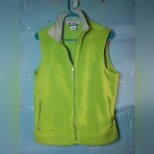 Ladies Columbia fleece vest size Large